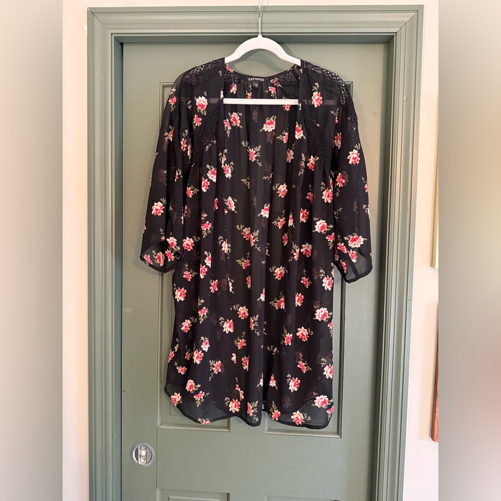 Express Oversized Kimono Size M